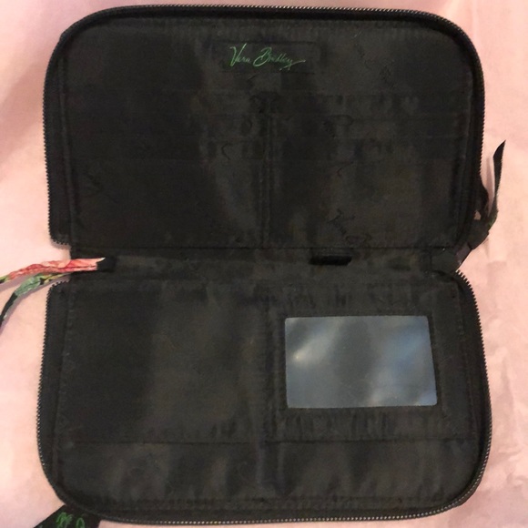Vera Bradley Wallet/Wristlet - Picture 6 of 8